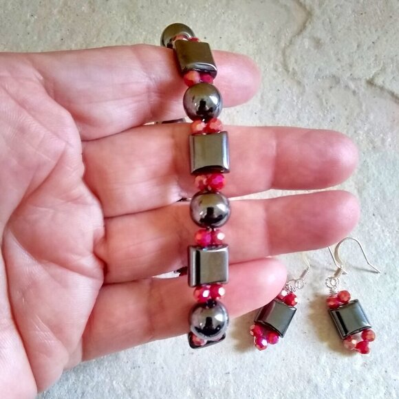 Calm and in Control! Thick + Chunky + Heavy! Spunky Hematite Bracelet + Earrings - Picture 8 of 9